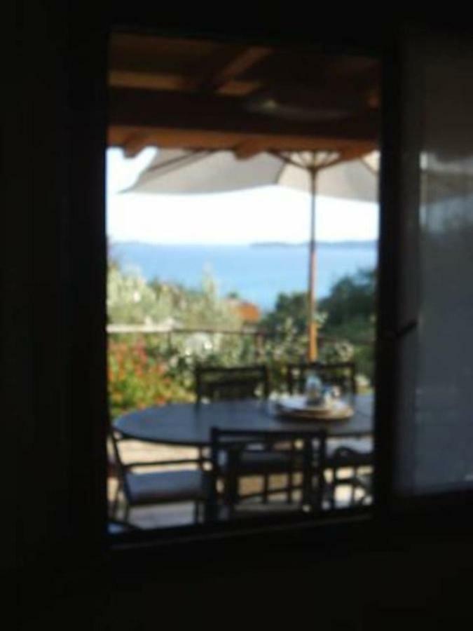Casa Vacanza La Terrazza Panoramica A 200 Mt Dal Mare Simius Ngoại thất bức ảnh